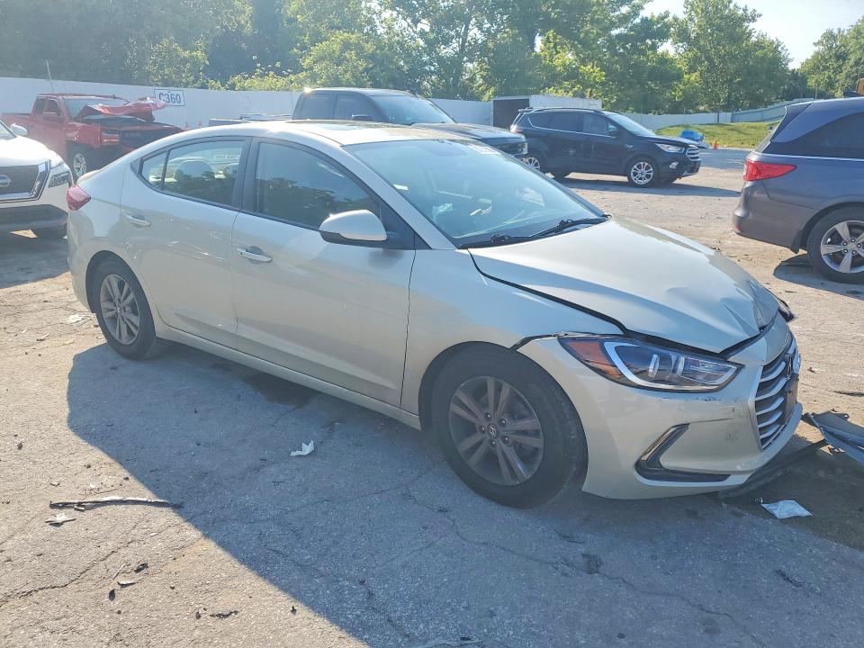 56980506 :رقم المزاد ، 5NPD84LF8JH275962 vin ، 2018 Hyundai Elantra 4d مزاد بيع