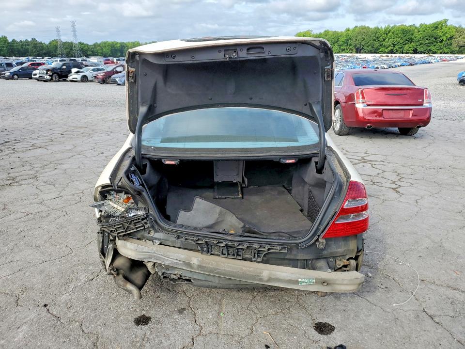 57829786 :رقم المزاد ، WDBUF70J94A462220 vin ، 2004 Mercedes-benz E مزاد بيع