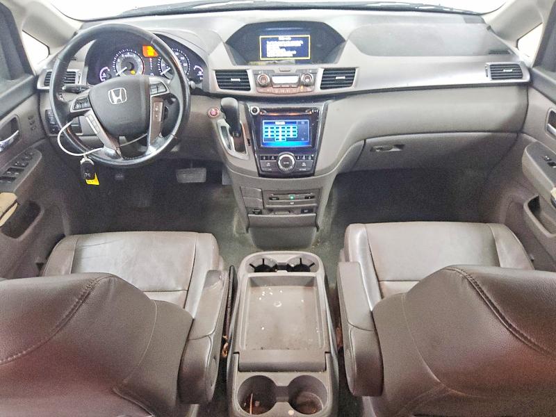 56401286 :رقم المزاد ، 5FNRL5H90FB102746 vin ، 2015 Honda Odyssey مزاد بيع