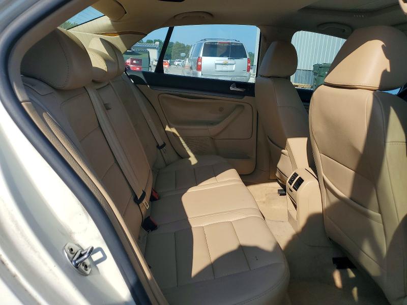 58197636 :رقم المزاد ، 3VWRM71K28M107299 vin ، 2008 Volkswagen Jetta مزاد بيع