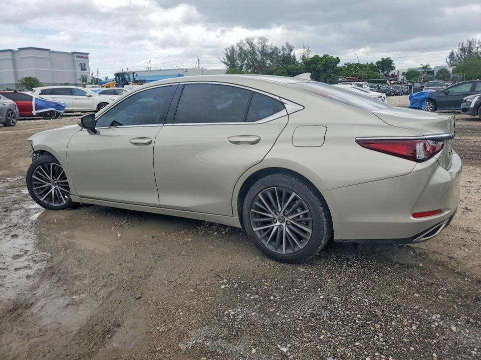 55908876 :رقم المزاد ، 58ADZ1B16SU216390 vin ، 2025 Lexus Es 350 مزاد بيع