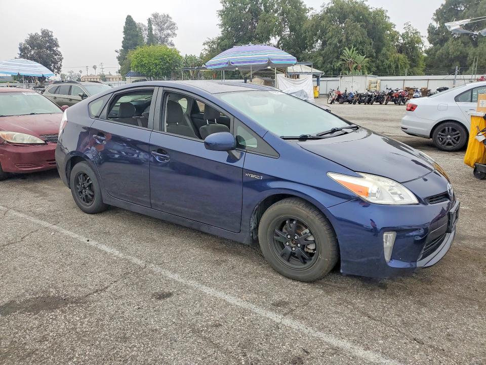 2015 Toyota Prius მანქანა იყიდება აუქციონზე, vin: JTDKN3DU8F0430070, აუქციონის ნომერი: 55648716