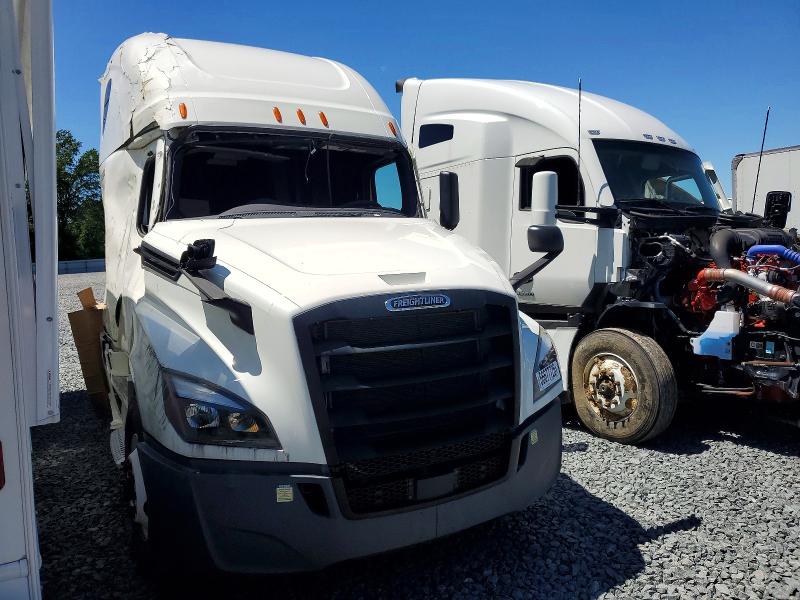 2022 Freightliner Cascadia 126 მანქანა იყიდება აუქციონზე, vin: 3AKJHHDR8NSNT9120, აუქციონის ნომერი: 56677726