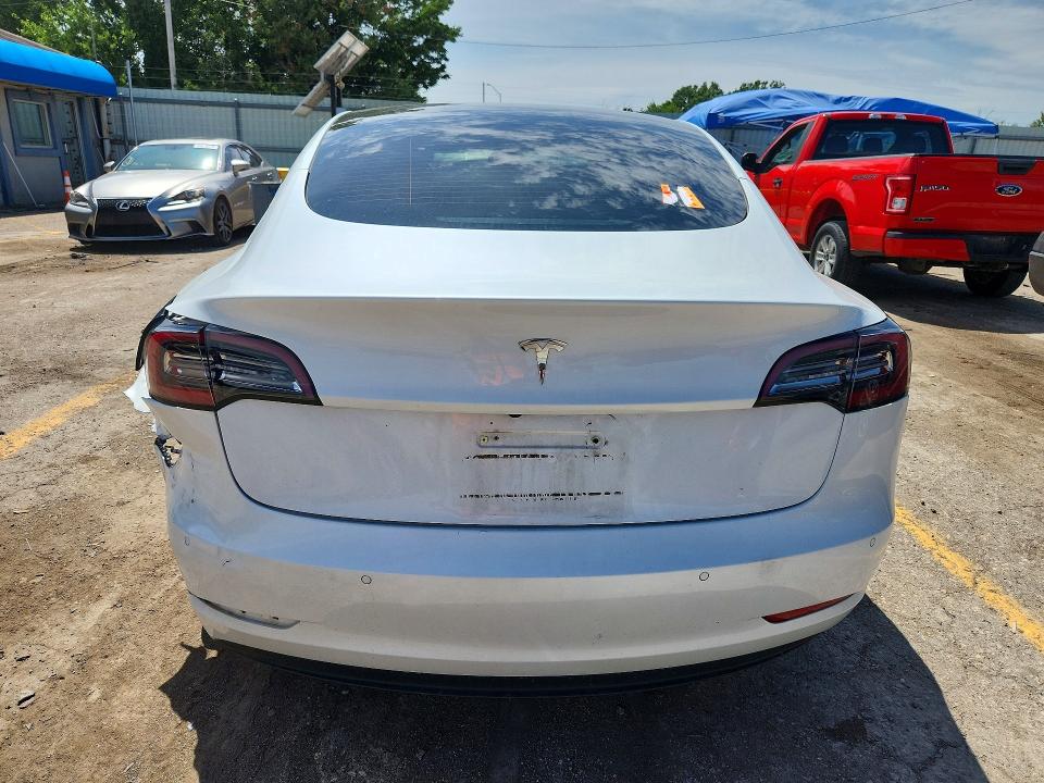 2021 Tesla Model 3 მანქანა იყიდება აუქციონზე, vin: 5YJ3E1EA2MF870099, აუქციონის ნომერი: 55693136