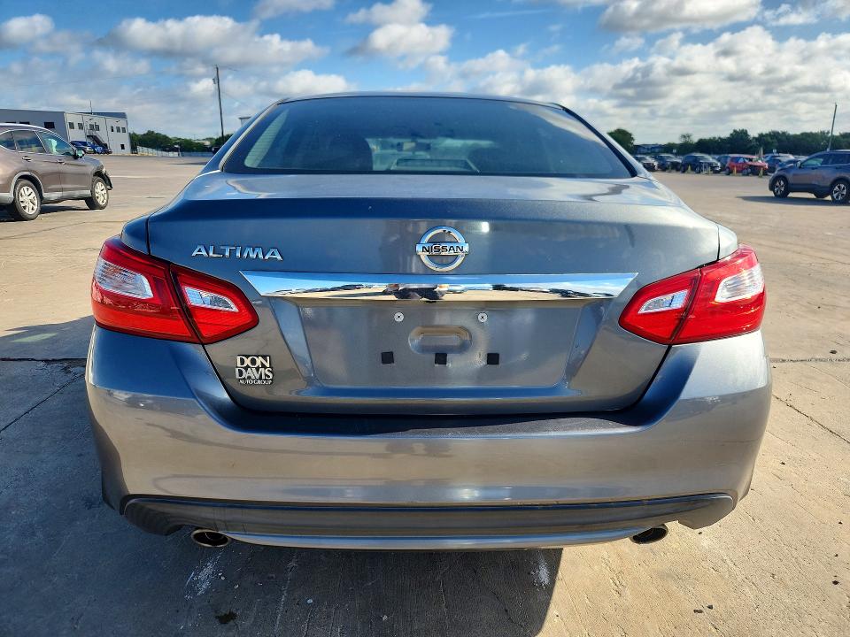 2017 Nissan Altima მანქანა იყიდება აუქციონზე, vin: 1N4AL3AP5HN334442, აუქციონის ნომერი: 56357856