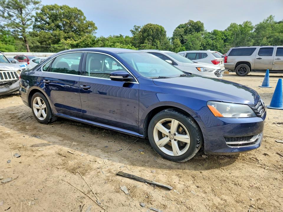 57544726 :رقم المزاد ، 1VWBP7A30DC058522 vin ، 2013 Volkswagen Passat مزاد بيع