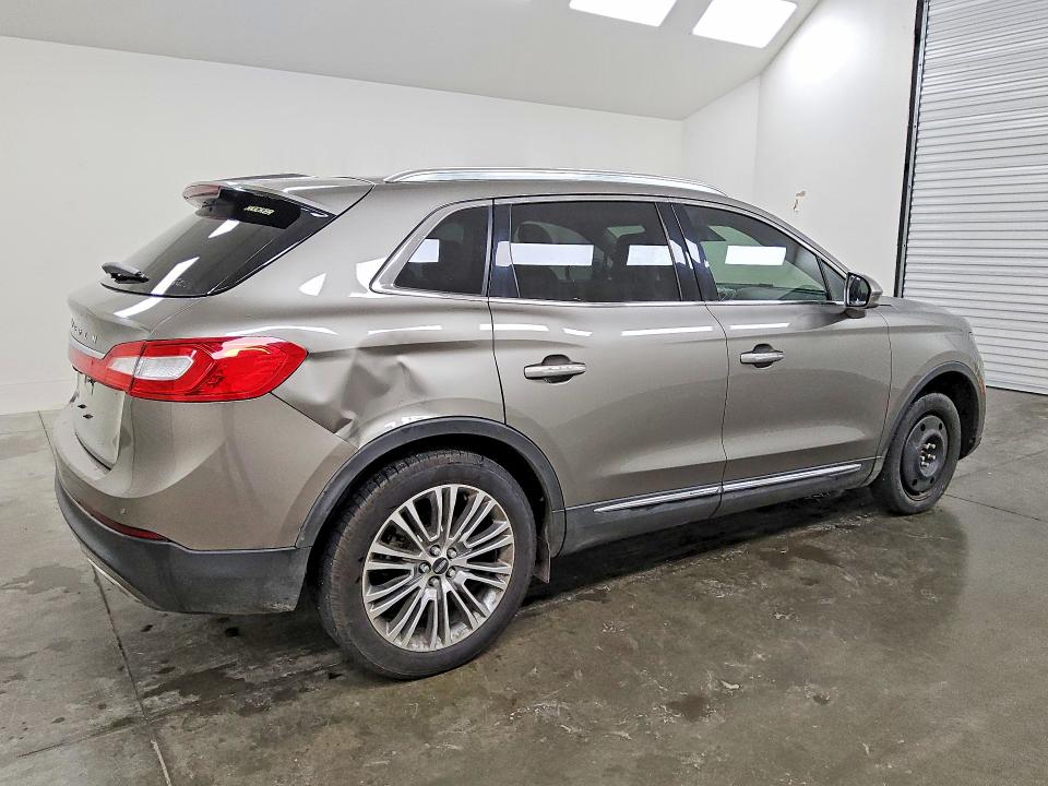 57042946 :رقم المزاد ، 2LMPJ6LR1HBL51311 vin ، 2017 Lincoln Mkx مزاد بيع
