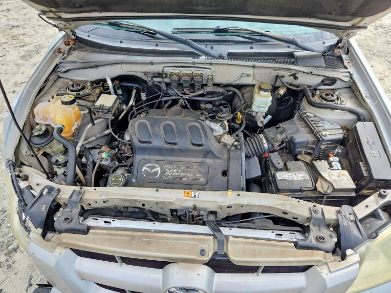 57575836 :رقم المزاد ، 4F2CZ04115KM35868 vin ، 2005 Mazda Tribute مزاد بيع