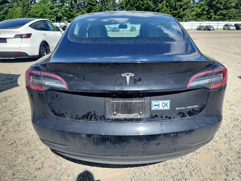 Продажа на аукционе авто 2018 Tesla Model 3, vin: 5YJ3E1EB4JF110843, номер лота: 55951996