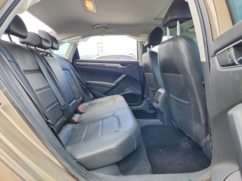 58250316 :رقم المزاد ، 1VWBT7A31GC044225 vin ، 2016 Volkswagen Passat مزاد بيع