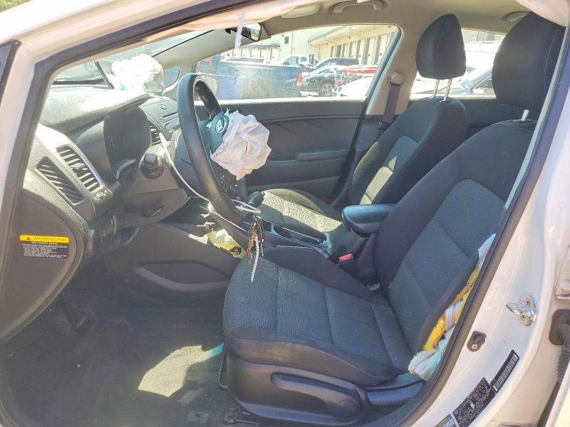 56108956 :رقم المزاد ، 3KPFK4A74JE175545 vin ، 2018 Kia Forte مزاد بيع