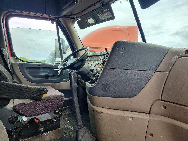 Продаж на аукціоні авто 2009 Freightliner Cascadia, vin: 1FUJGLDR99LAJ0026, номер лоту: 56569966