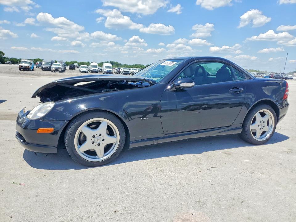 56092306 :رقم المزاد ، WDBKK65F31F210737 vin ، 2001 Mercedes-benz Slk مزاد بيع