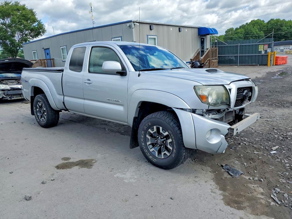 Продажа на аукционе авто 2011 Toyota Tacoma, vin: 5TFUU4EN3BX014292, номер лота: 57108336