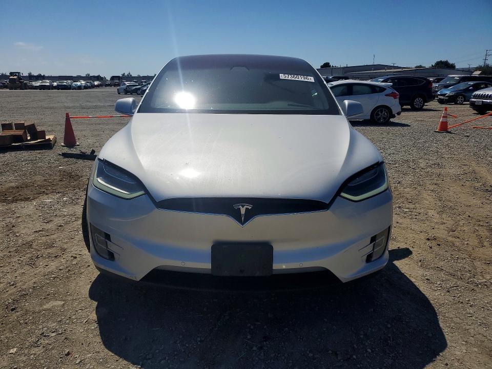 Продаж на аукціоні авто 2017 Tesla Model X, vin: 5YJXCDE22HF072547, номер лоту: 57360196