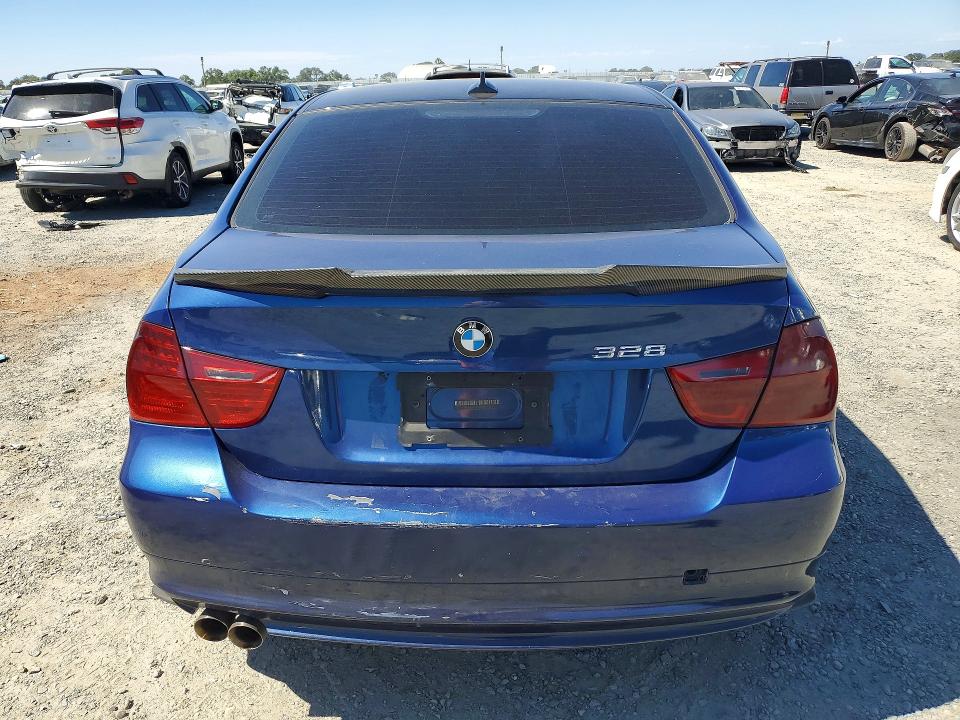 57626886 :رقم المزاد ، WBAPH5G54BNM79192 vin ، 2011 Bmw 328 مزاد بيع