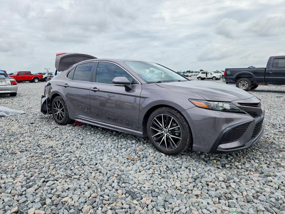 Продажа на аукционе авто 2022 Toyota Camry, vin: 4T1G11AK5NU618301, номер лота: 55544176