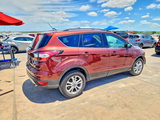 Продажа на аукционе авто 2018 Ford Escape, vin: 1FMCU0HD5JUC12729, номер лота: 55382766