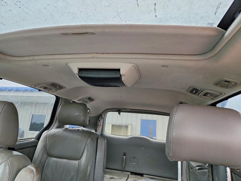 57596586 :رقم المزاد ، 5TDBA22CX4S008795 vin ، 2004 Toyota Sienna مزاد بيع