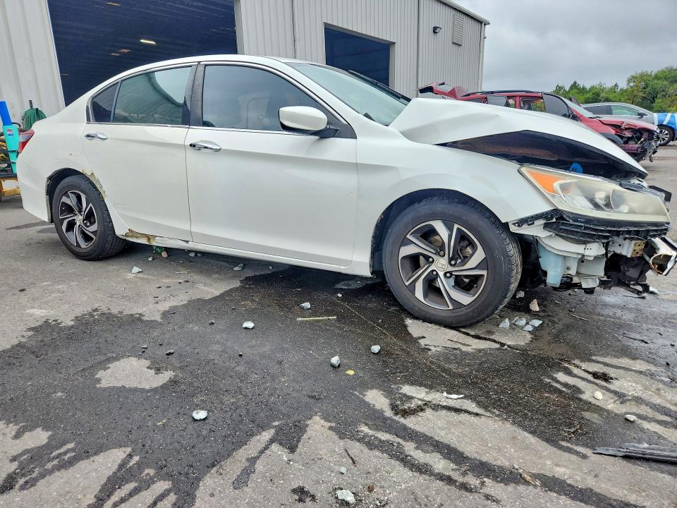 Продажа на аукционе авто 2017 Honda Accord, vin: 1HGCR2F31HA144065, номер лота: 55197776