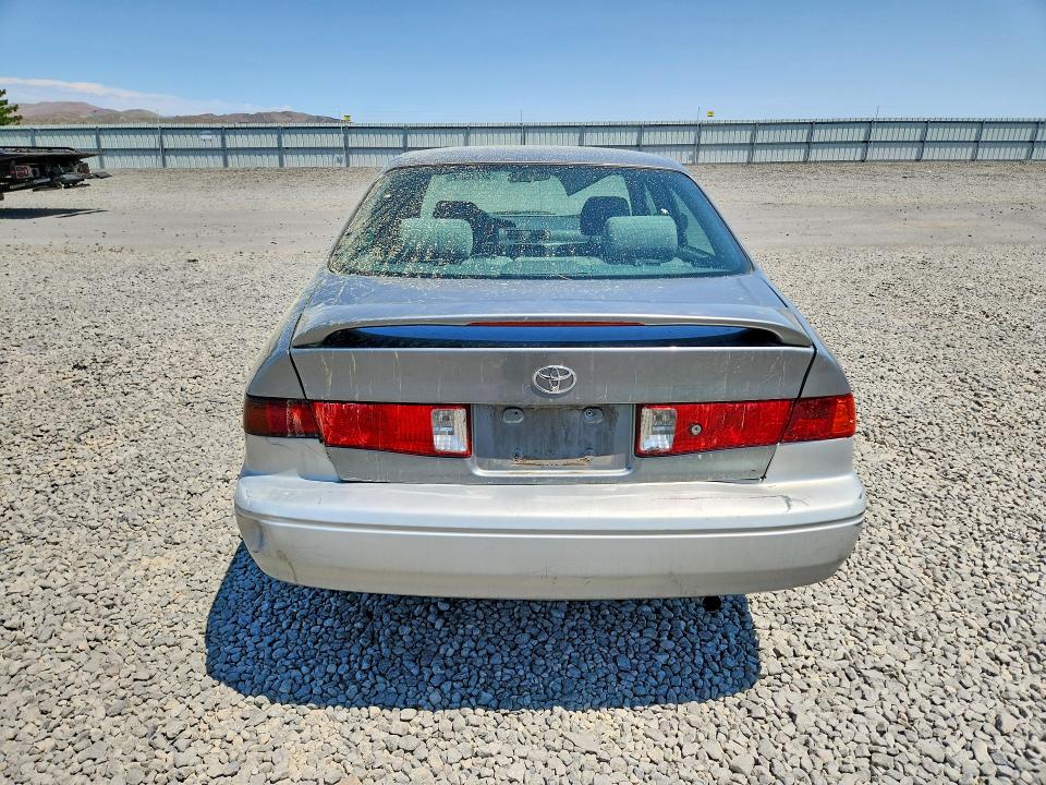 2001 Toyota Camry მანქანა იყიდება აუქციონზე, vin: 4T1BF22KX1U115857, აუქციონის ნომერი: 57768276