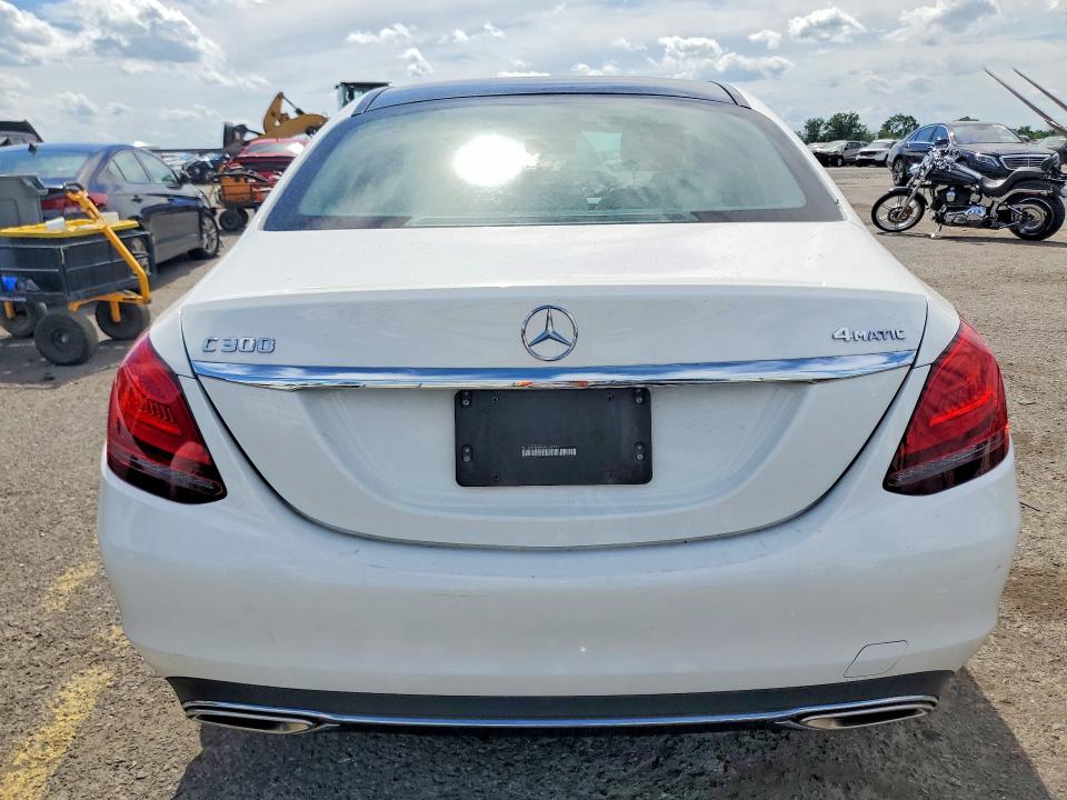 57091016 :رقم المزاد ، W1KWF8EB9MR635999 vin ، 2021 Mercedes-benz C مزاد بيع