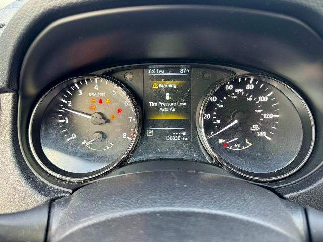 2017 Nissan Rogue მანქანა იყიდება აუქციონზე, vin: KNMAT2MV1HP566166, აუქციონის ნომერი: 56179586