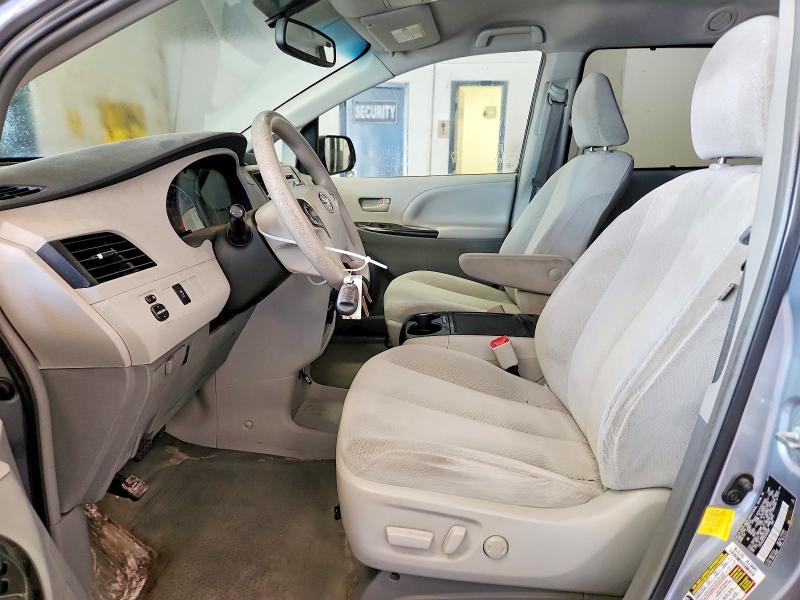 2012 Toyota Sienna მანქანა იყიდება აუქციონზე, vin: 5TDJK3DCXCS046697, აუქციონის ნომერი: 59081886
