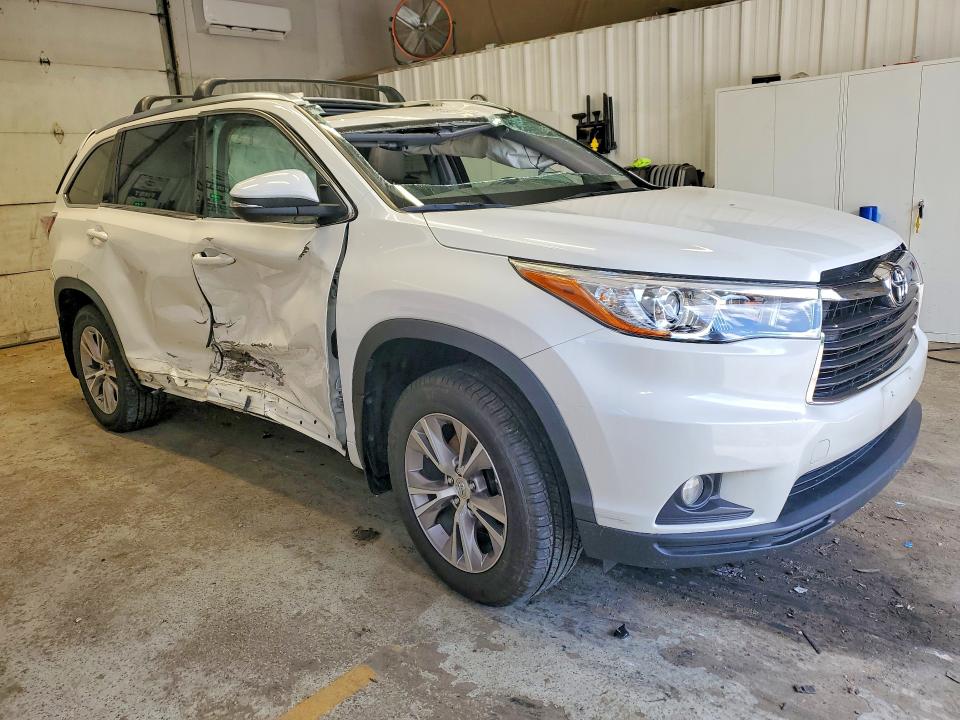 55746696 :رقم المزاد ، 5TDJKRFH7FS132081 vin ، 2015 Toyota Highlander مزاد بيع