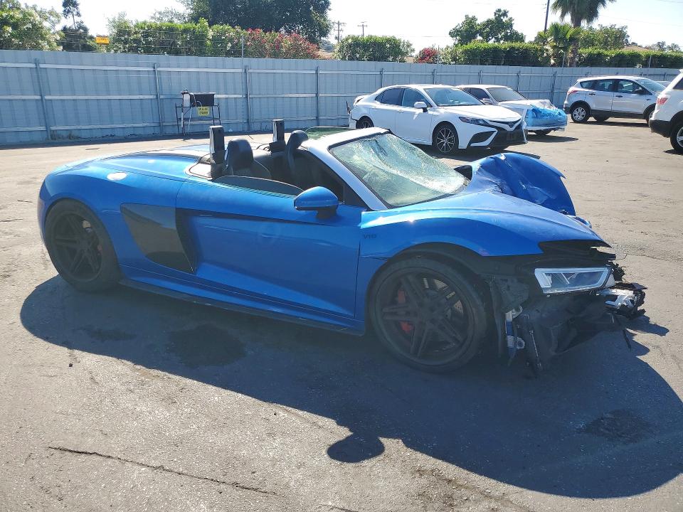 58484946 :رقم المزاد ، WUAVACFX7H7905009 vin ، 2017 Audi R8 مزاد بيع
