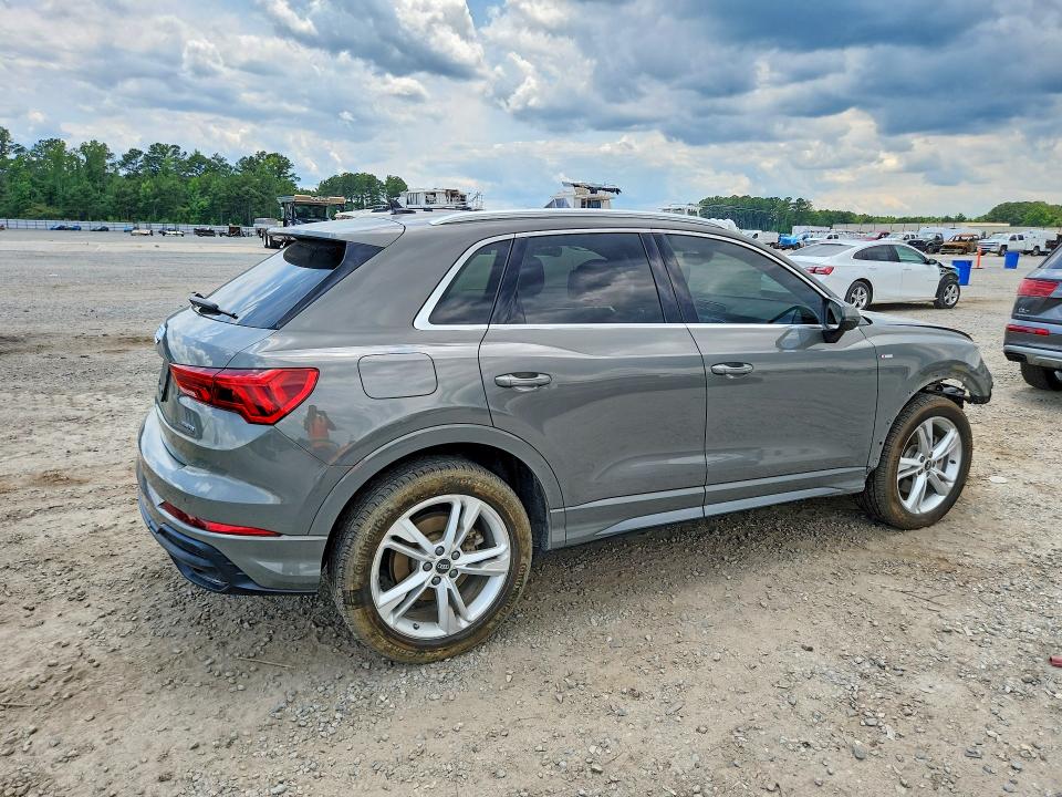 2021 Audi Q3 მანქანა იყიდება აუქციონზე, vin: WA1DECF37M1020469, აუქციონის ნომერი: 58750676