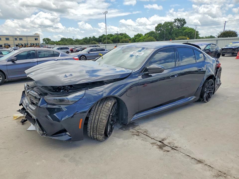 2026 Bmw M5 მანქანა იყიდება აუქციონზე, vin: WBS83FK02TCW63513, აუქციონის ნომერი: 56327166