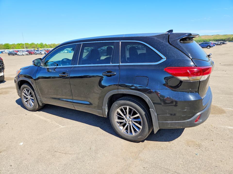 Продажа на аукционе авто 2019 Toyota Highlander, vin: 5TDJZRFHXKS566632, номер лота: 55926896