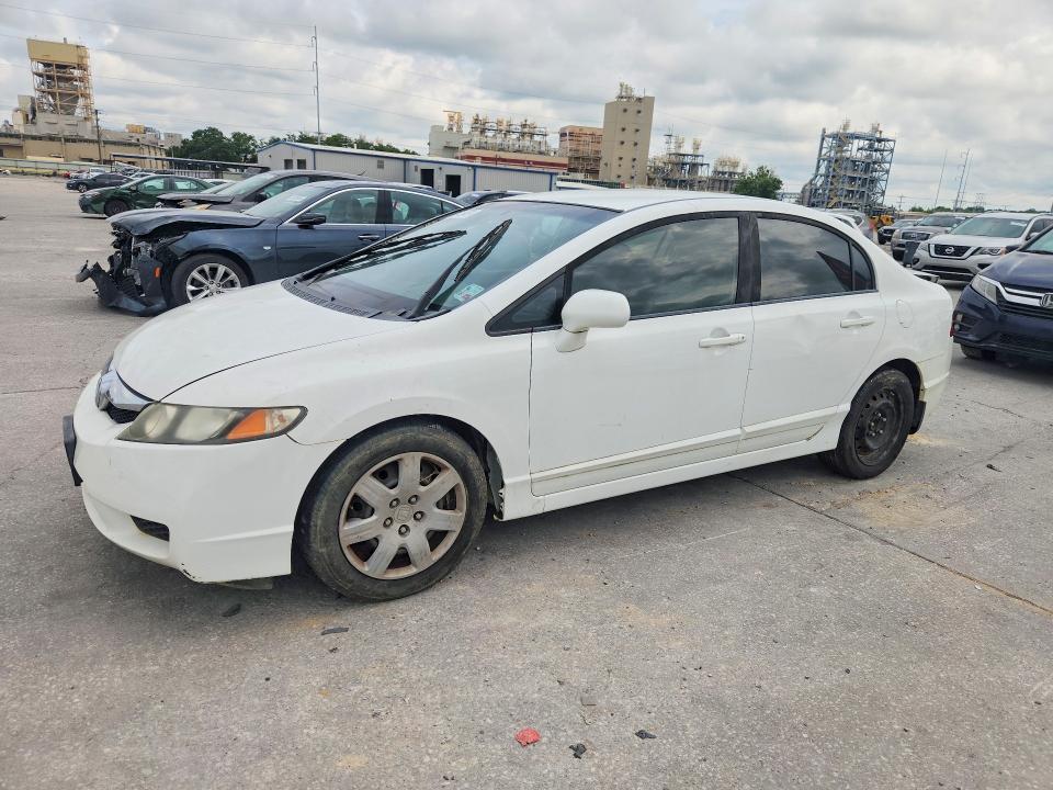 56048456 :رقم المزاد ، 19XFA1F51AE020945 vin ، 2010 Honda Civic مزاد بيع