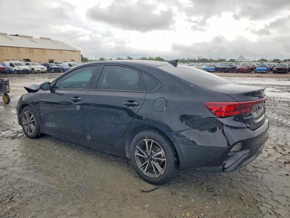 2023 Kia Forte მანქანა იყიდება აუქციონზე, vin: 3KPF24ADXPE647469, აუქციონის ნომერი: 57560086