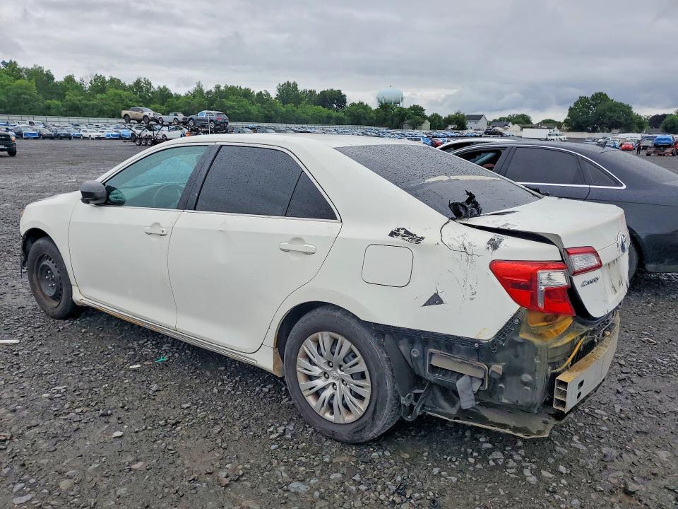58571796 :رقم المزاد ، 4T1BD1FK1EU104598 vin ، 2014 Toyota Camry Hybrid مزاد بيع