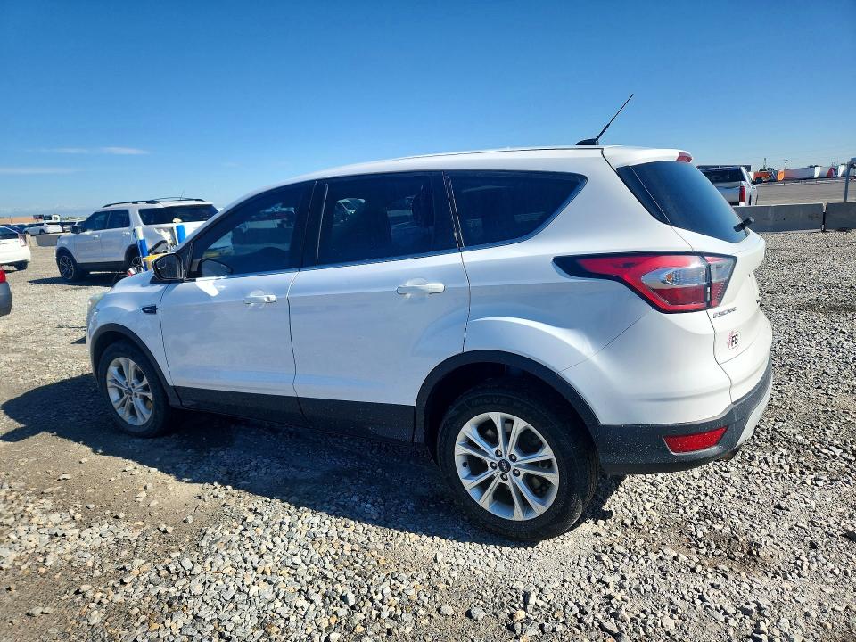 55629096 :رقم المزاد ، 1FMCU9GD8HUC50097 vin ، 2017 Ford Escape مزاد بيع