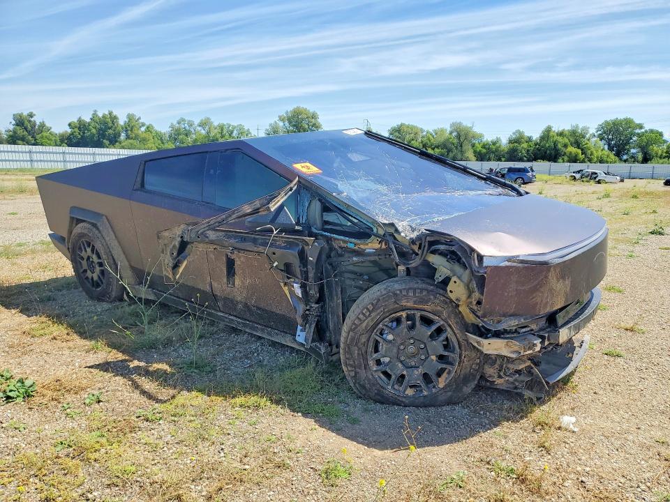 2024 Tesla Cybertruck მანქანა იყიდება აუქციონზე, vin: 7G2CEHED6RA002269, აუქციონის ნომერი: 55905806