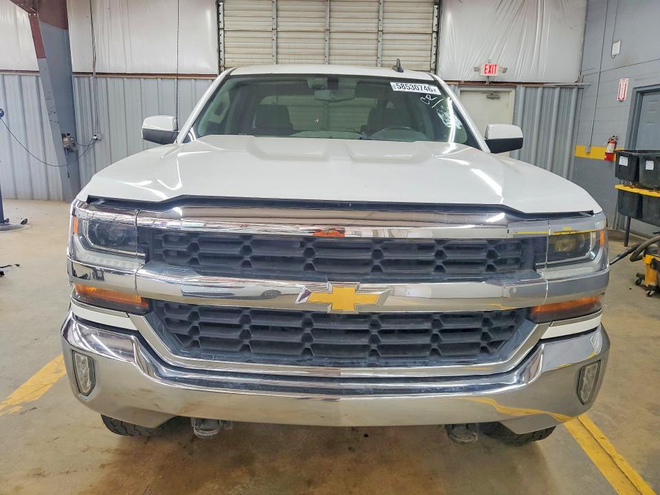 2018 Chevrolet Silverado მანქანა იყიდება აუქციონზე, vin: 3GCUKREC3JG215940, აუქციონის ნომერი: 58530746