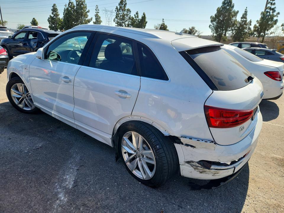 57438736 :رقم المزاد ، WA1JCCFS1JR032663 vin ، 2018 Audi Q3 مزاد بيع