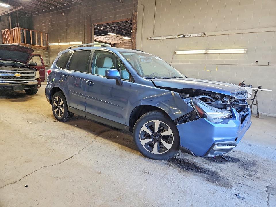 Продажа на аукционе авто 2018 Subaru Forester, vin: JF2SJAGC1JH575739, номер лота: 55855466