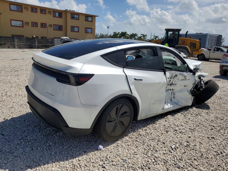 58969646 :رقم المزاد ، 7SAYGDEE5TA414097 vin ، 2026 Tesla Model Y مزاد بيع