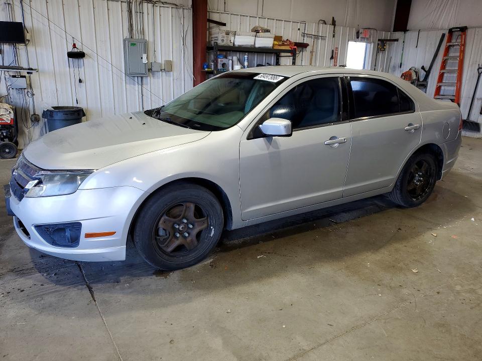 58497986 :رقم المزاد ، 3FAHP0HG1AR161142 vin ، 2010 Ford Fusion مزاد بيع