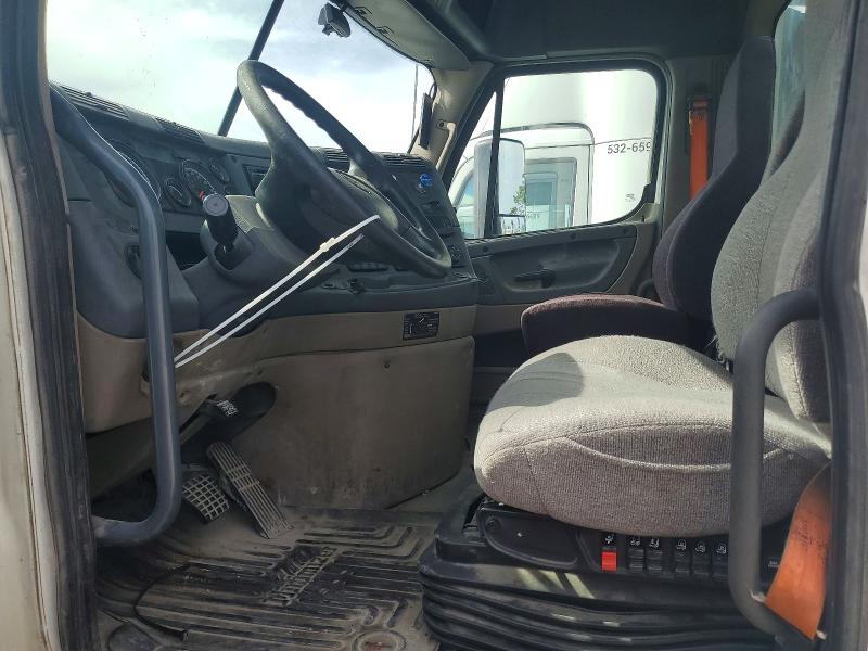 Продаж на аукціоні авто 2017 Freightliner Cascadia 113, vin: 3AKBGADVXHSJD0578, номер лоту: 54437026