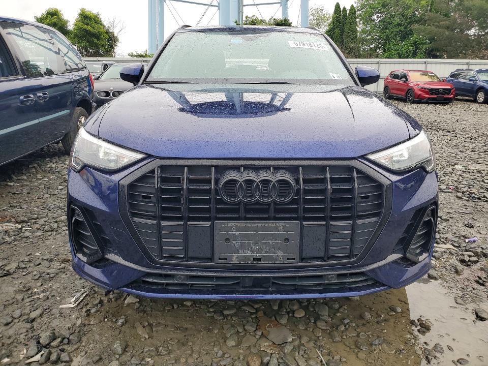 2021 Audi Q3 მანქანა იყიდება აუქციონზე, vin: WA1DECF34M1138513, აუქციონის ნომერი: 57916136
