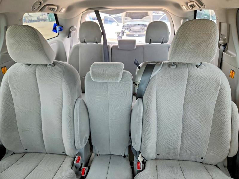 2013 Toyota Sienna მანქანა იყიდება აუქციონზე, vin: 5TDKK3DC8DS367059, აუქციონის ნომერი: 56432536