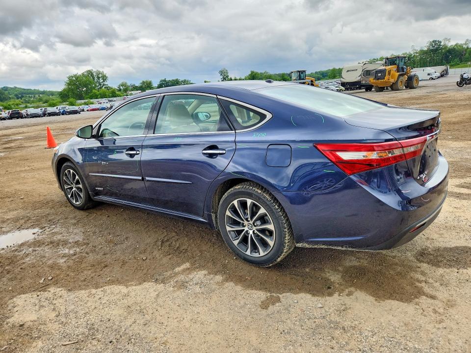 56150386 :رقم المزاد ، 4T1BD1EB1JU060162 vin ، 2018 Toyota Avalon Hybrid مزاد بيع