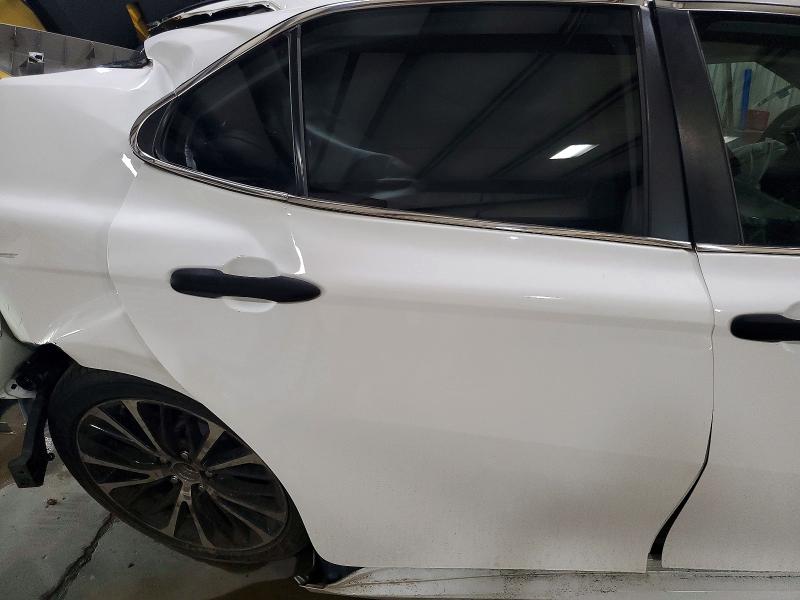 56228346 :رقم المزاد ، 4T1B11HK8KU173466 vin ، 2019 Toyota Camry مزاد بيع