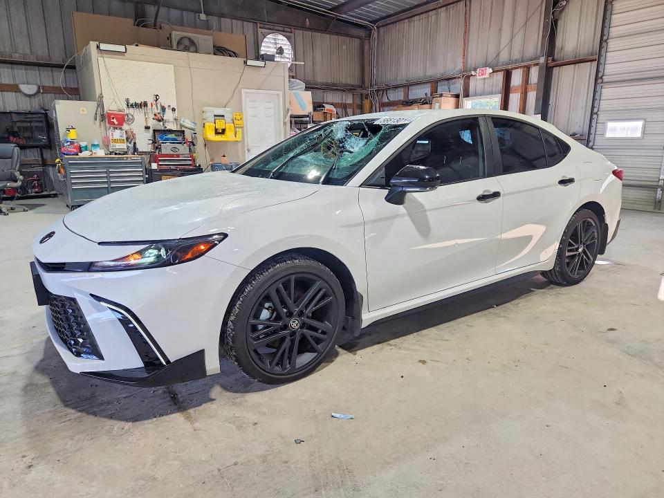 Auction sale of the 2026 Toyota Camry, vin: 4T1DAACK6TU217627, lot number: 56613016