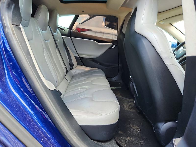 58078866 :رقم المزاد ، 5YJSA1E26GF143407 vin ، 2016 Tesla Model S مزاد بيع